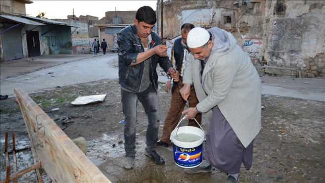 خه‌ڵكی شارۆچكه‌ی تلكێف له‌یه‌ك بیر ده‌توانن ئاو ده‌ربهێنن