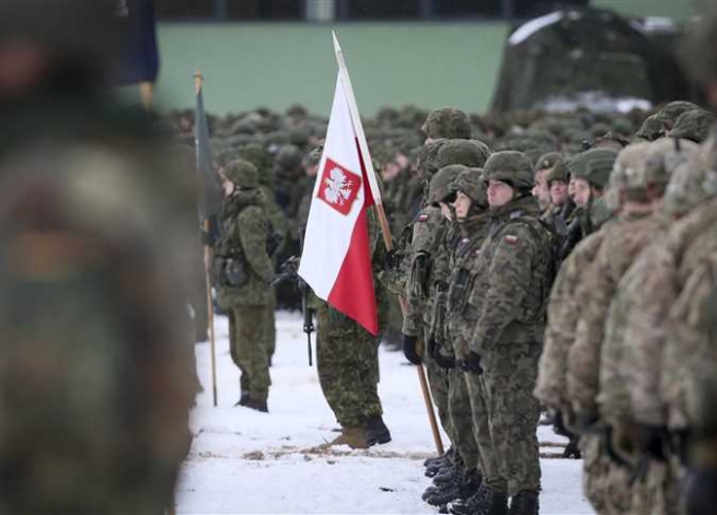 عێراق... له‌سه‌ر پوچه‌ڵكردنه‌وه‌ی بۆمبه‌كانی داعش، ناتۆ راهێنان به‌سه‌ربازانی عێراق ده‌كات