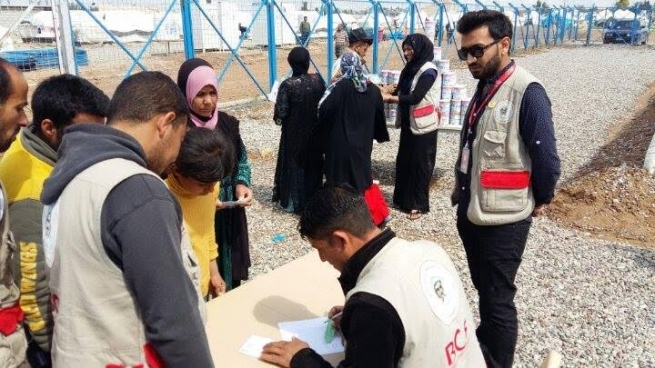 ٩٦ منداڵ لە کەمپەکانی دیبەگە پێداویستییان بۆ دابین کرا