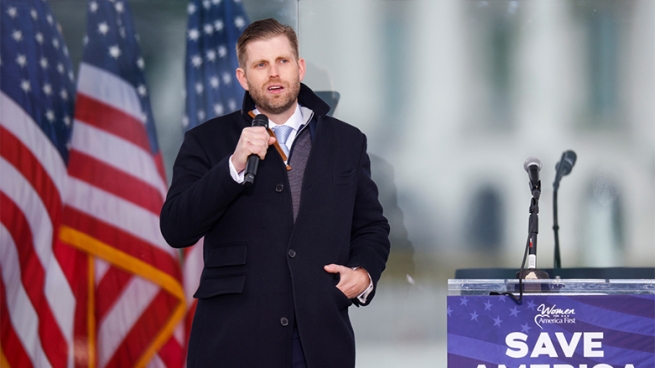 كوڕەكانی ترەمپ شەڕ لە نێو پارتی كۆماری دەنێنەوە