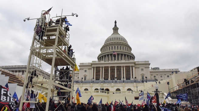 دوای ھەڕەشەی ھەبوونی بۆمبێك بینایەی كاپیتۆل چۆڵكرا