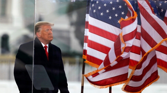 ترەمپ ھێرش دەكاته‌ سەر پێنس: بوێری پێویستی نەبوو بۆ پاراستنی وڵاتەكەمان