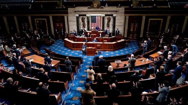 ئه‌نجومه‌نی نوێنه‌رانی ئه‌مه‌ریكا: ئاماده‌ین تره‌مپ له‌ پۆسته‌كه‌ی لابده‌ین