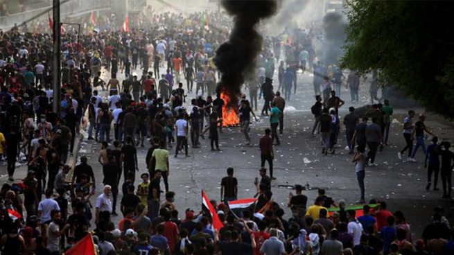 دوای تیرۆركردنی باوكی رفێندراوێك.. خۆپیشاندانەكان لە عێراق دەستیانپێكردەوە