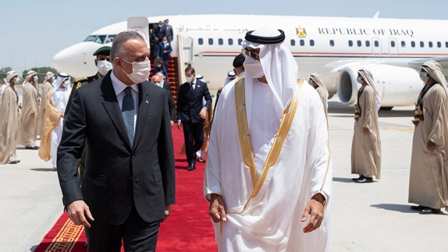 كازمی له‌ ئیماراته‌