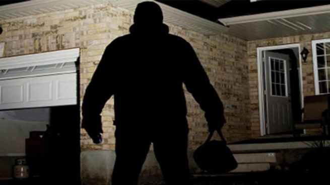 دزێك پاره‌ دزراوه‌كه‌ی بۆ خاوه‌نه‌كه‌ی گه‌ڕانده‌وه‌