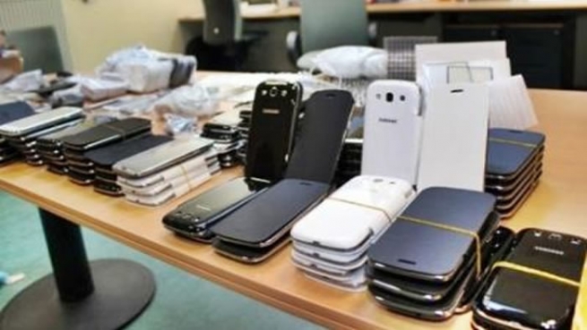 باڵیۆزی کوەیت بۆ هاووڵاتییانی وڵاتەکەی: کە هاتن بۆ ئەمریکا ئاگاداری مۆباییلەکانتان بن