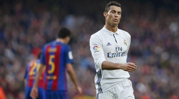 جۆنیۆر ڕۆناڵدۆ شەرمەزار دەکات