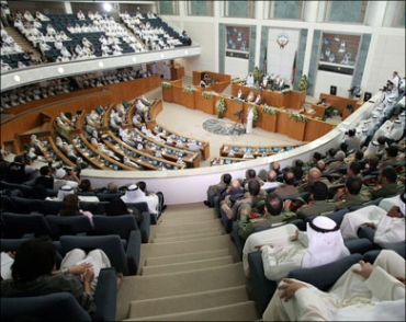 ئەمڕۆ كوێتییەكان پەرلەمانێكى نوێ هەڵدەبژێرن