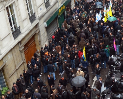 كوردەكانی ئەوروپا لە دژی كوشتنی 3 ئافرەتەكەی كورد خۆپیشاندان ساز دەكەن