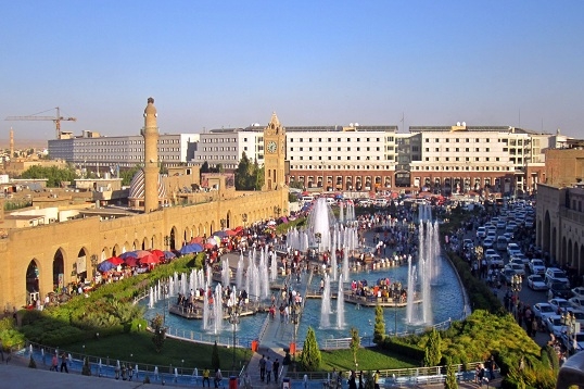 ئازاد ئەبوبەکر: مالیکی دەیەوێت بەدژایەتیکردنی ھەرێم ھەندێک لایەن بۆخۆی راکێشێت
