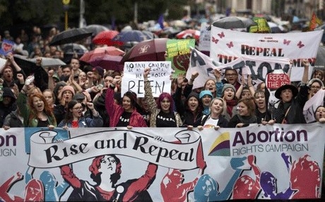 له‌ ئێرله‌ندا خۆپیشاندان بۆ مافی له‌باربردنی منداڵ ده‌كرێ 