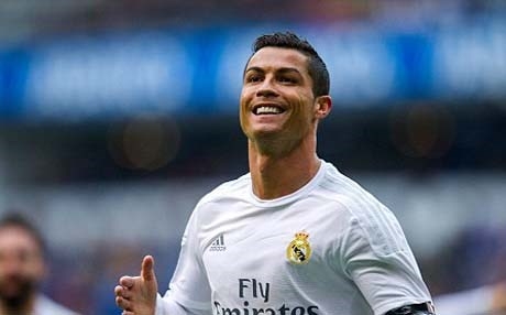 رۆناڵدۆ گرێبه‌سته‌كه‌ى درێژ كرده‌وه‌ 