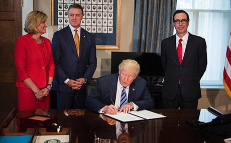 سەرۆکی ئەمریکا لەسەر باج سێ بڕیاری نوێی دەرکرد 