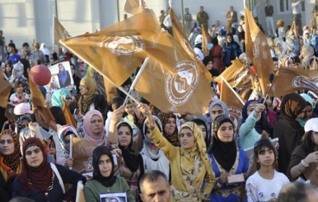 چاودێرانی سیاسی کشانەوەی یەکگرتوو لە حکوومەت بە هەڵاتن لە بەرپرسیارێتی ده‌زانن