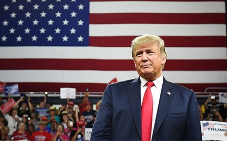 ترەمپ بۆ شا سەلمان: بەبێ ئێمە بۆ ماوەی دوو هەفتە خۆتان ناگرن 