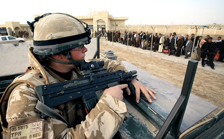  لێكۆڵینەوە لەگەڵ ئەو سەربازە بەریتانیانە دەكرێت كە لە عێراق تاوانیان ئەنجامداوە