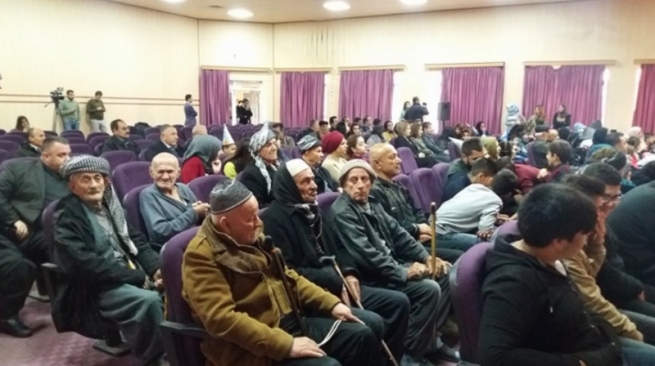 سلێمانی.. بەبۆنەی هاتنی ساڵی نوێی زایینی ئاھەنگێک بۆ خانەی بەساڵاچوان و بێ سەرپەرشتان ڕێکخرا