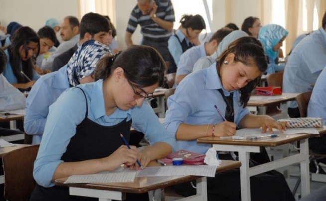 پەروەردەی ڕۆژئاوای سلێمانی: ھەر مامۆستایەک بایكۆتى ھۆڵەکانی تاقیکردنەوە بكات سزا ده‌درێت