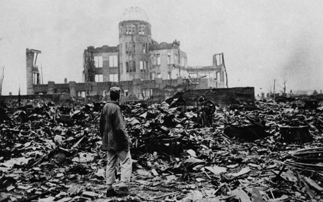 منداڵە بچکۆلانەکە و پیاوە قەڵەوەکەی ئەمریکا لە سێ رۆژدا نزیکەی 200 هەزار ژاپۆنییان کوشت