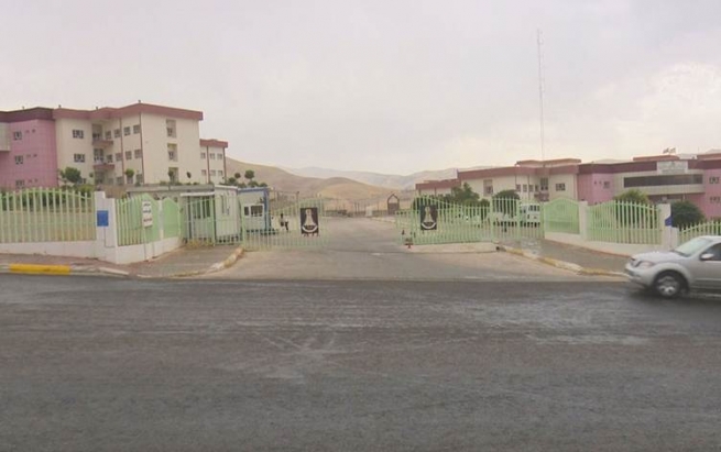 لە بەشێکی زانکۆ و پەیمانگەکان خوێندکاران چوونەوە ناوەندەکانى خوێندن