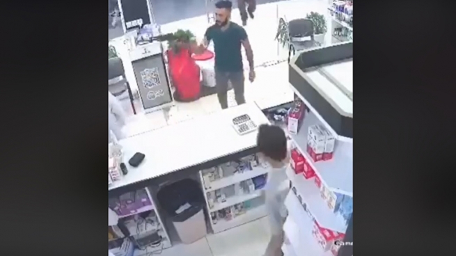 وه‌زاره‌تی ته‌ندرووستی: به‌دواداچوون بۆ هێرشكردنه‌ سه‌ر كارمه‌ندێكی ده‌رمانخانه‌یه‌كی هه‌ولێر ده‌كه‌ین