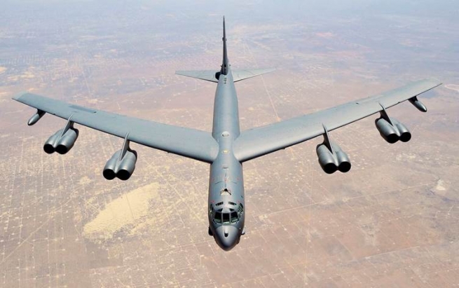 ئەمریکا فڕۆکەی بۆمبهاوێژی B52ی گەڕاندەوە رۆژهەڵاتی ناوەڕاست