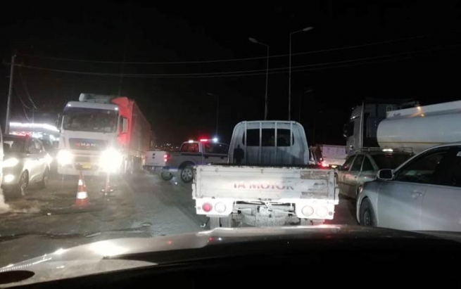 گەشتیارانی بەفر بەشێک لە رێگەکانی هەولێریان داخستووە