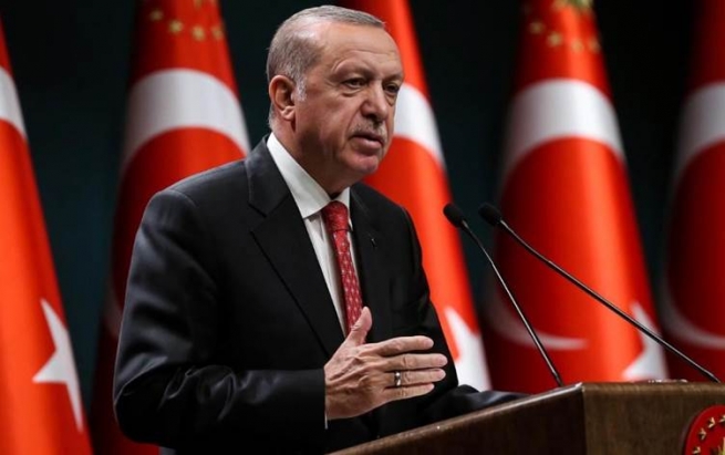 سەرۆکایەتیی کۆماری تورکیا: ئەمڕۆ هەنگاو بۆ دەستووری نوێ نرا