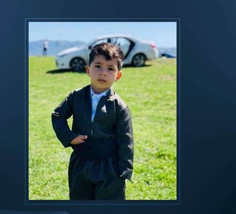 منداڵێک لە ئاکرێ هەڵماتێک قووت دەدات و بەهۆیەوە گیان لەدەستدەدات