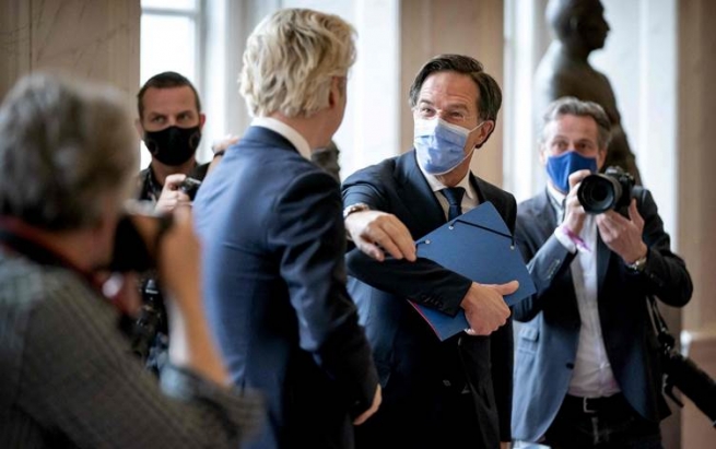 لە هەڵبژاردنی پەرلەمانی هۆڵەندا ژمارەی کورسییەکانی پارتەکەی سەرۆکوەزیران زیادیکردووە