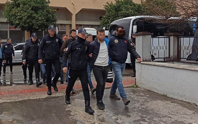 لە مێرسین 14 ئەندام و لایەنگری هەدەپە بە تۆمەتی ئەندامێتی پەکەکە دەستبەسەرکران