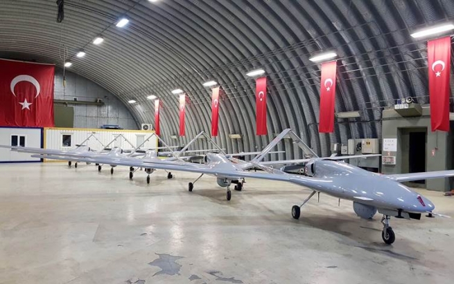 فڕۆکە بێفڕۆکەوانەکانی تورکیا هەژموونی سیاسیی زیاتری بەخشیوەتە ئەنقەرە