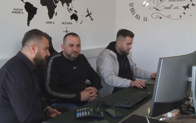 سێ هاوبەشی کورد بە هاوبەشی لەگەڵ ئەمازۆن کاردەکەن