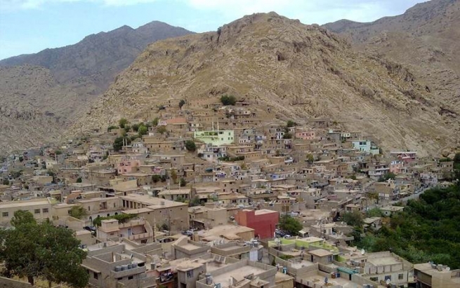 لە ئاکرێ فەرمانگەی پاسپۆرت دەکرێتەوە