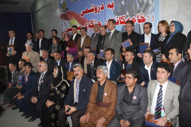 مەراسیمی رێزلێنانی ئەو قەڵەمانەی کیمیابارانی هەڵەبجەیان نووسیەوە
