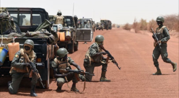 له‌ مالی هێرش كرایه‌ سه‌ر هۆتێلێك و 5 كه‌س كوژران