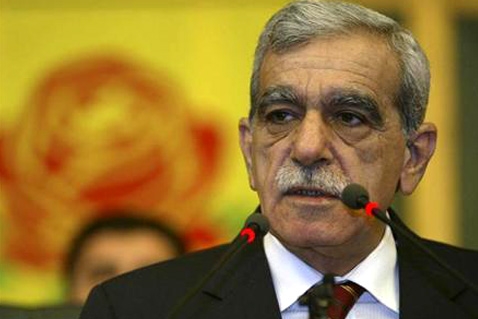 بۆ بەرێز ئەحمەد تورک، بارزانی بەم جۆرە دێتەوە سەرخەت