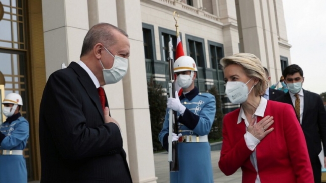 یەكێتی ئەوروپا: ھێشتا زۆر زووە بۆ باشبكردنی پەیوەندییەكان لەگەڵ توركیا