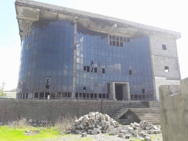 بەھۆی تەواونەکردنی پڕۆژەکە تەلاری بانکی خانووبەرەی سۆران وێران دەبێت