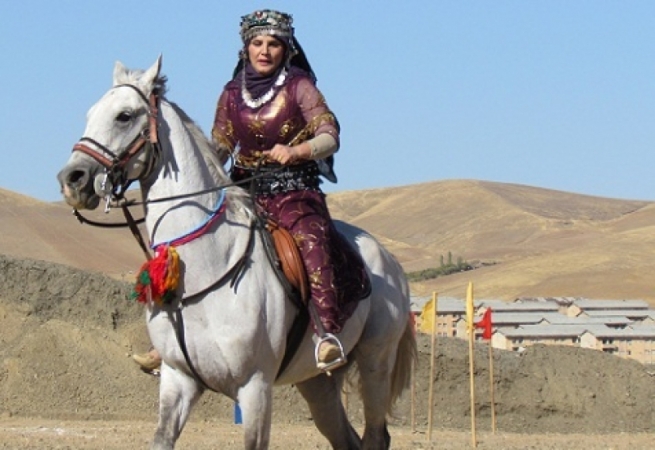 سنە.. فێستیڤاڵێكی گەورەی ئەسپی کوردی بەڕێوە دەچێت
