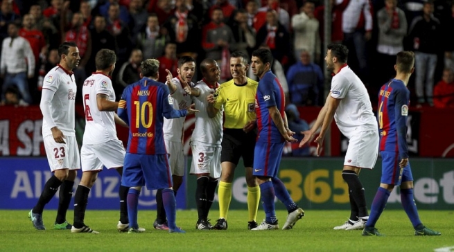 سوارێز دان بەشتێکی مەترسیداردا دەنێت