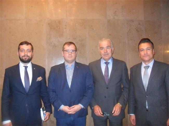 شاندی پارتی و پارتی فەرمانڕەوای پۆڵۆنیا، پرسگەلێكیان تاوتوو كرد 