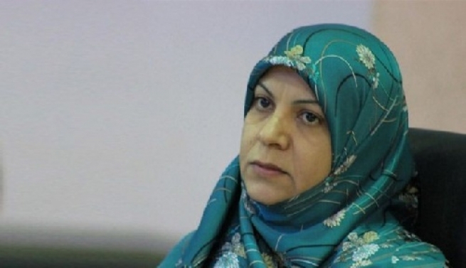 حه‌نان فه‌تلاوى به‌ بڵاوكردنه‌وه‌ى وێنه‌یه‌ك به هه‌ڵه‌ ده‌بێته‌ جێی ته‌نزى چالاكوانه‌كان