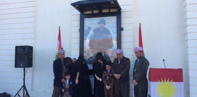 پەردە لەسەر وینەی یەکەمین قایمقامی مێرگەسۆر لادرا 