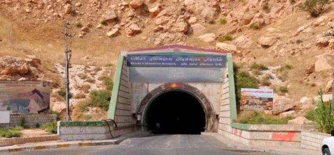 تونێلى ده‌ربه‌ندیخان به‌ڕووى ئۆتۆمۆبێلی بارهه‌ڵگردا داده‌خرێت