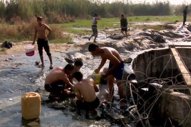 دوای ئازادکرانی، هاوڵاتیان روو لە کانیاوەکانی حەمام عەلیل دەکەن 