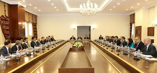 ئەنجوومەنی وەزیران لیژنەیەك بۆ سەردانی لایەنە سیاسییەكان پێكدەهێنێت