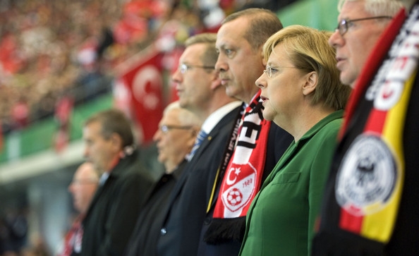 مێرکل داوادەکات گفتوگۆکان بۆ بە ئەندامبونی تورکیا لە یەکێتی ئەوروپا دەستپێبکاتەوە