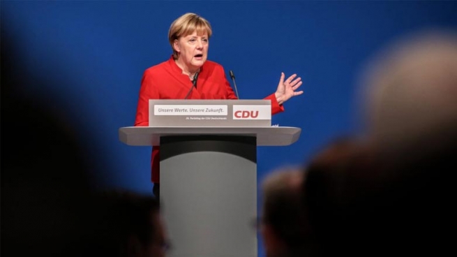 ئه‌نگێلا مێركل به‌ سه‌رۆكی پارته‌كه‌ی هه‌ڵبژێردرایه‌وه‌